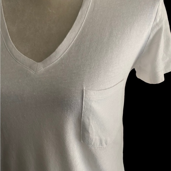 BUNDLE OF TWO TOPS-SIZE MEDIUM - Picture 10 of 13